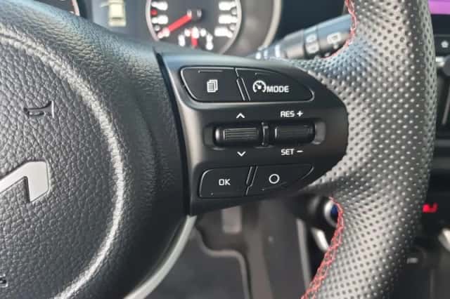 Kia Picanto (2022) thumbnail 16
