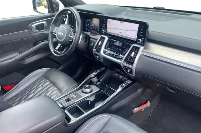 Kia Sorento (2022) thumbnail 13