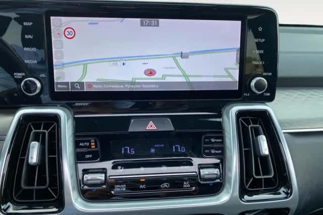 Kia Sorento (2022) thumbnail 18