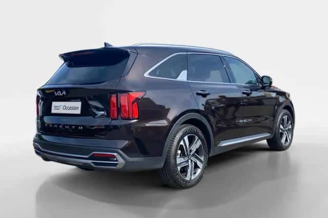 Kia Sorento (2022) thumbnail 4