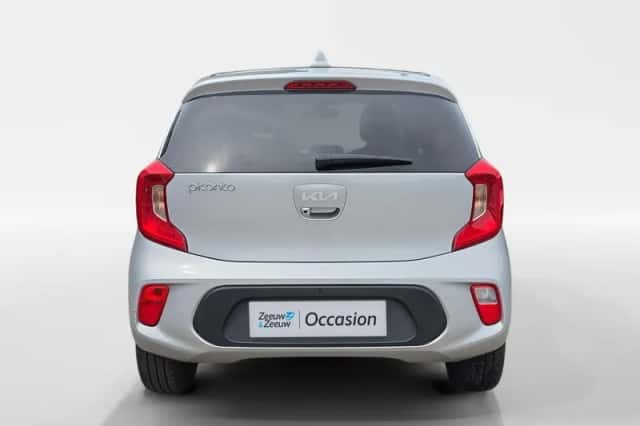 Kia Picanto (2022) thumbnail 3