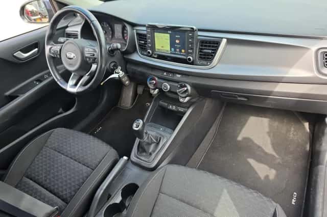 Kia Rio (2017) thumbnail 12
