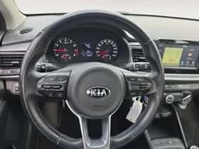 Kia Rio (2017) thumbnail 13