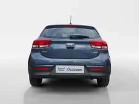 Kia Rio (2017) thumbnail 3