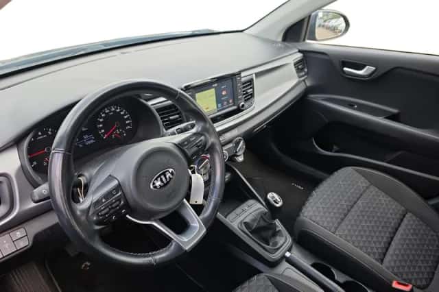 Kia Rio (2017) thumbnail 10