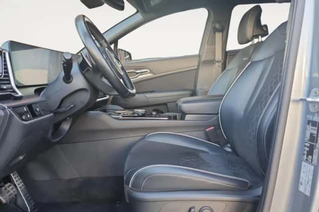 Kia Sportage (2023) thumbnail 8
