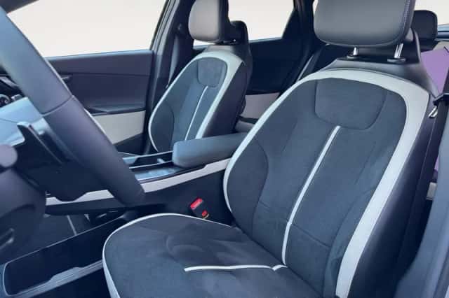 Kia EV6 (2026) thumbnail 8