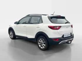 Kia Stonic (2023) thumbnail 2