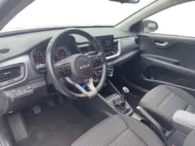 Kia Stonic (2023) thumbnail 12