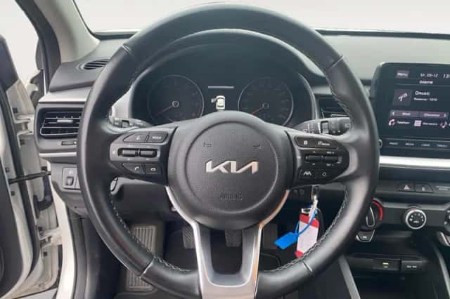 Kia Stonic (2023) thumbnail 14