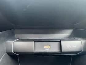 Kia Stonic (2023) thumbnail 23