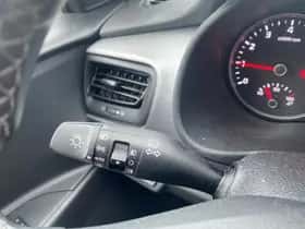 Kia Stonic (2023) thumbnail 26