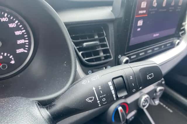 Kia Stonic (2023) thumbnail 27