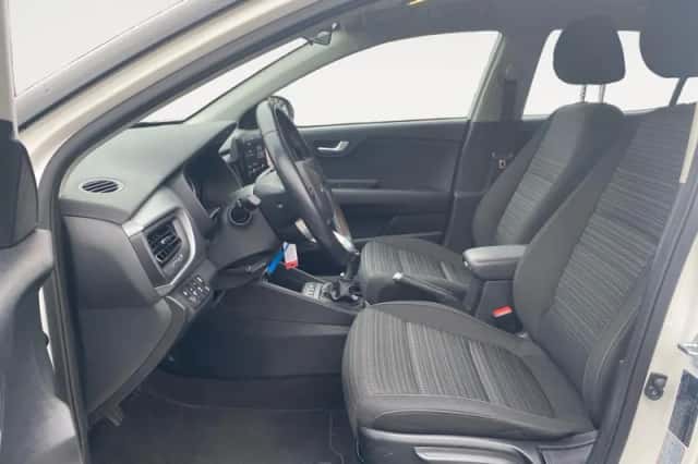 Kia Stonic (2023) thumbnail 8