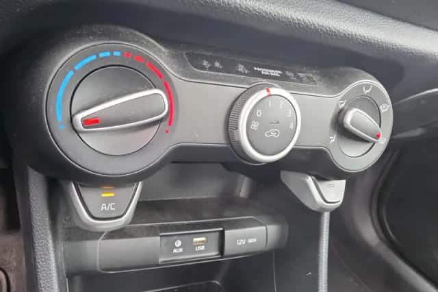 Kia Picanto (2019) thumbnail 21