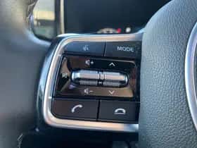 Kia Sorento (2021) thumbnail 16