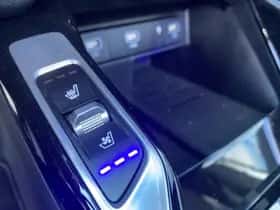Kia Sorento (2021) thumbnail 23