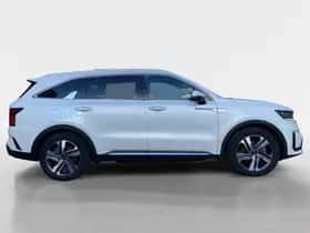 Kia Sorento (2021) thumbnail 5
