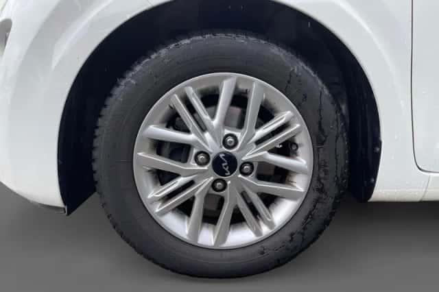Kia Picanto (2023) thumbnail 22
