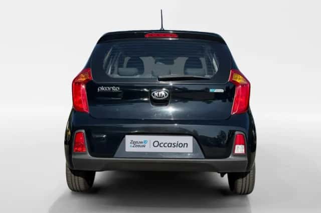 Kia Picanto (2016) thumbnail 3