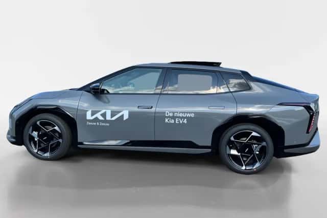 Kia EV4 (2025) thumbnail 2