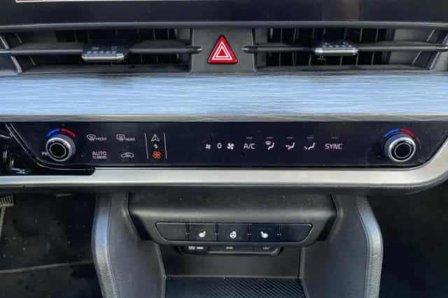 Kia Sportage (2023) thumbnail 17
