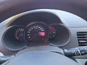 Kia Picanto (2012) thumbnail 12