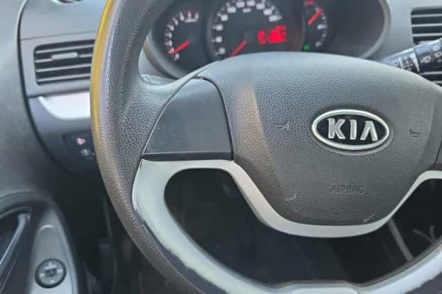Kia Picanto (2012) thumbnail 15
