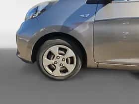 Kia Picanto (2012) thumbnail 20