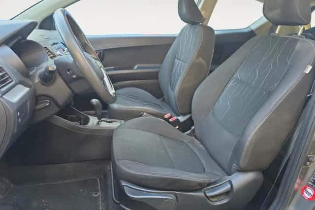 Kia Picanto (2012) thumbnail 8