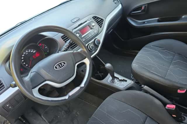 Kia Picanto (2012) thumbnail 9
