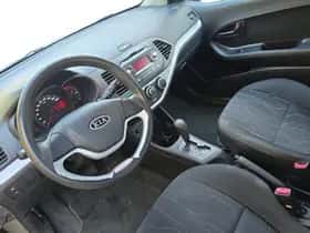 Kia Picanto (2012) thumbnail 9