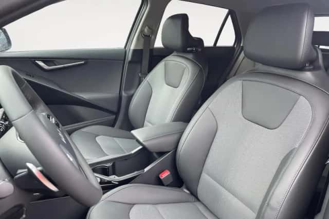 Kia Niro (2025) thumbnail 9