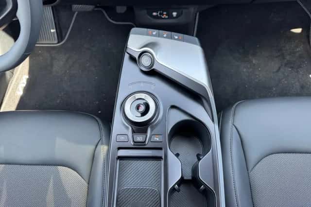 Kia EV6 (2025) thumbnail 19