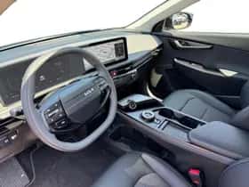 Kia EV6 (2025) thumbnail 10