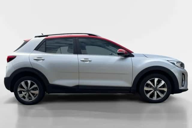 Kia Stonic (2023) thumbnail 5