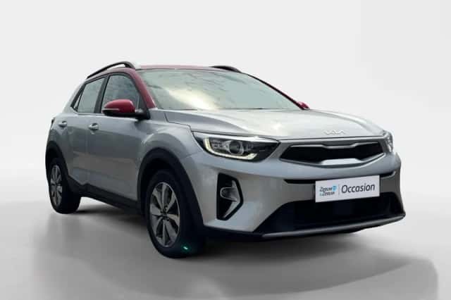 Kia Stonic (2023) thumbnail 6