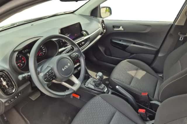 Kia Picanto (2022) thumbnail 11