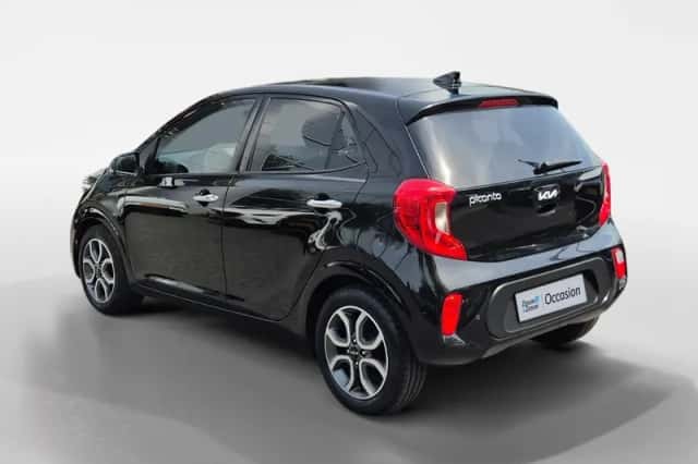 Kia Picanto (2022) thumbnail 8