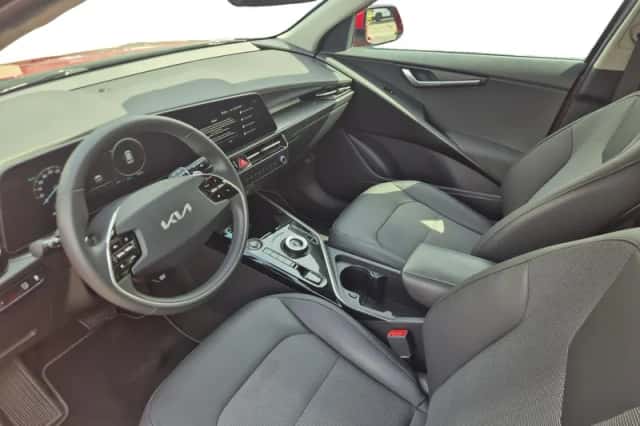 Kia Niro (2022) thumbnail 11