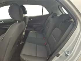 Kia Picanto (2023) thumbnail 18