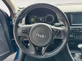 Kia Niro (2016) thumbnail 13
