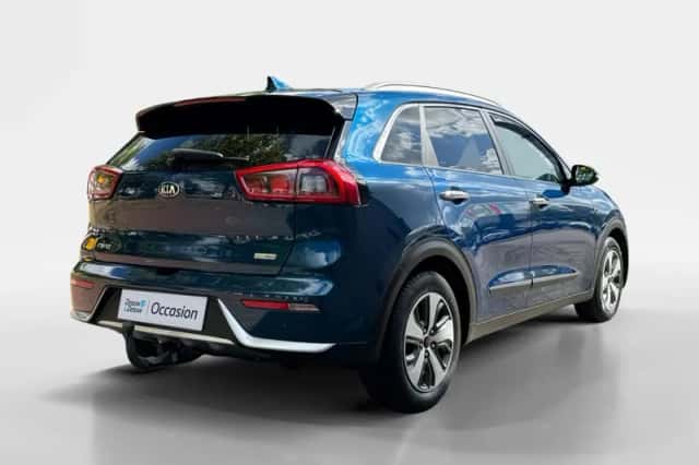 Kia Niro (2016) thumbnail 6