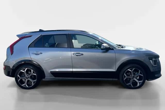 Kia Niro (2023) thumbnail 5