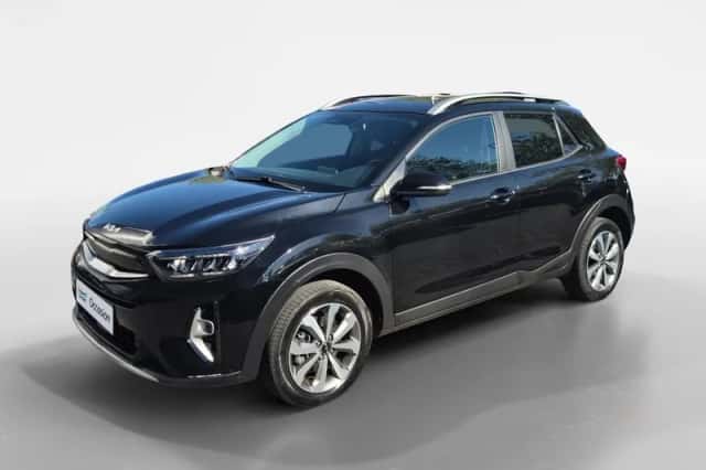 Kia Stonic (2023) thumbnail 2