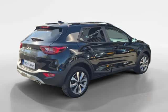 Kia Stonic (2023) thumbnail 6