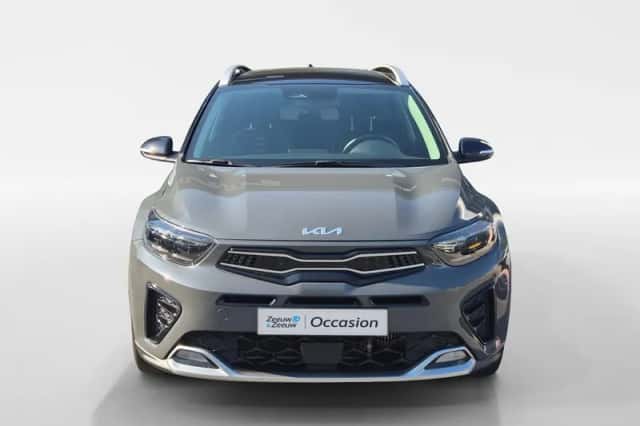 Kia Stonic (2023) thumbnail 3