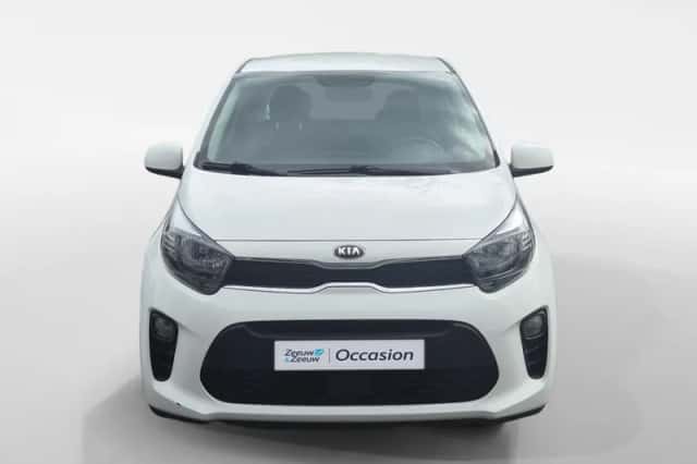 Kia Picanto (2021) thumbnail 3
