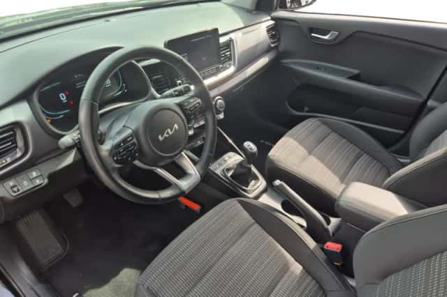Kia Stonic (2024) thumbnail 11