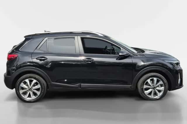 Kia Stonic (2024) thumbnail 5